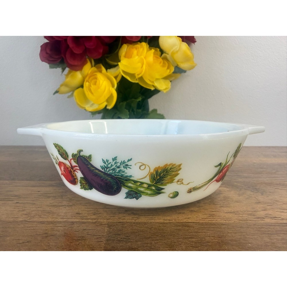 Vintage JAJ Pyrex England Vegetable Serving Bowl Milk Glass Garden Pattern Retro